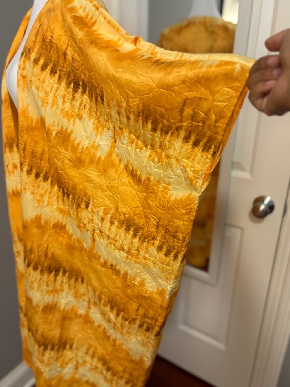 House of Harlow 1960 x Revolve Danna Kimono in Golden Tie Dye - NWT - Picture 4 of 12